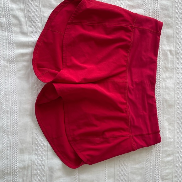 Lululemon Speed Up High-Rise Lined Short 2.5" in limited edition red color - Picture 3 of 5